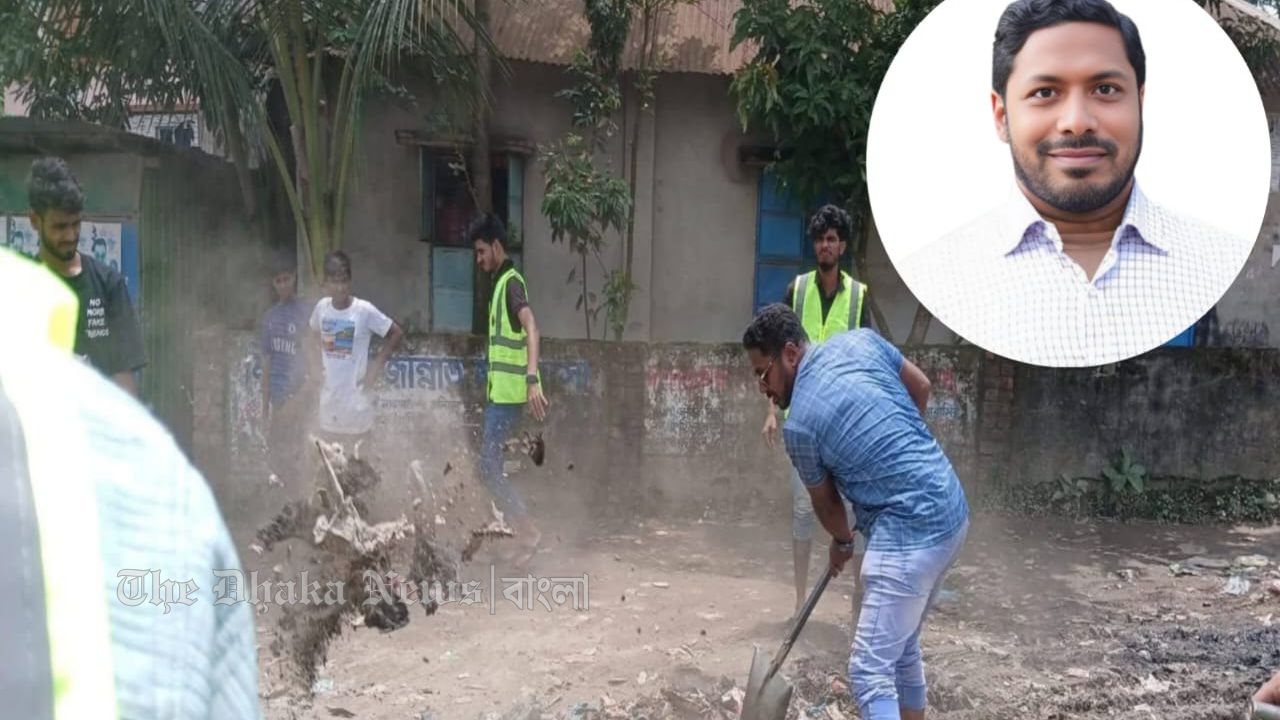 ছাত্রদল নেতা ফটিকের নেতৃত্বে খাল ও রাস্তা পরিষ্কার