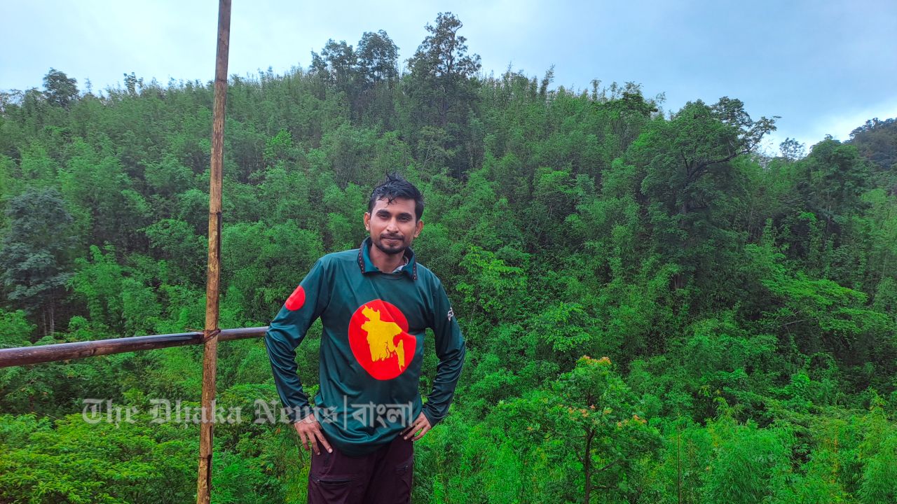 প্রত্যন্ত অঞ্চলের মানুষের গল্প বলছেন প্রামাণ্যচিত্র নির্মাতা আতিউর রহমান