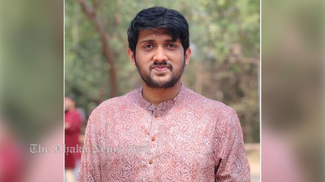 চাঁদপুর-৫ আসনে এনসিপির মনোনয়ন ফরম কিনলেন মাহাবুব আলম