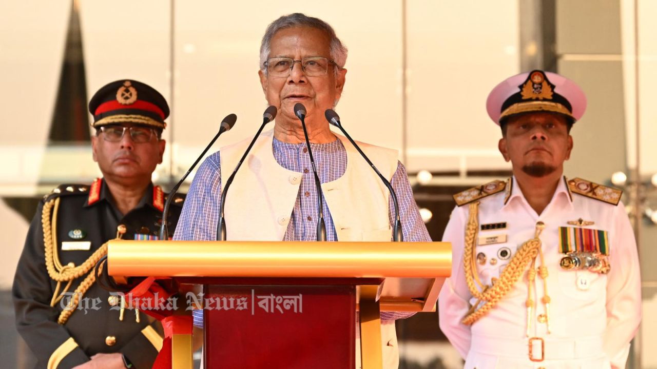 নির্বাচনের মাধ্যমে নতুন বাংলাদেশের পথে যাত্রা করবো: প্রধান উপদেষ্টা