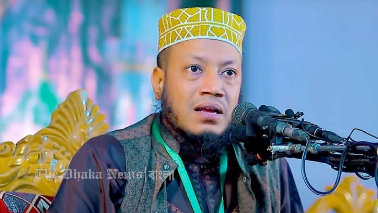 এবার আমির হামজার বিরুদ্ধে মামলা করলেন ছাত্রদল নেতা