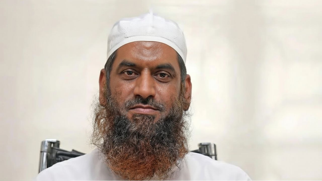 মোহাম্মদপুর সরকারি শারীরিক শিক্ষা কলেজে ভোট দেবেন মাওলানা মামুনুল হক