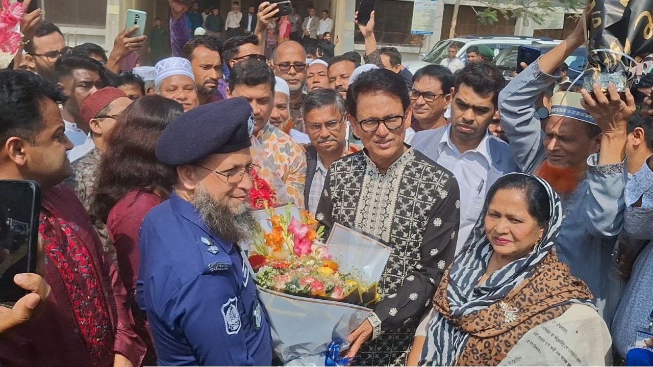 নকলমুক্ত করার পাশাপাশি এবার মাদক-সন্ত্রাসমুক্ত দেশ গড়ার অঙ্গীকার শিক্ষামন্ত্রীর