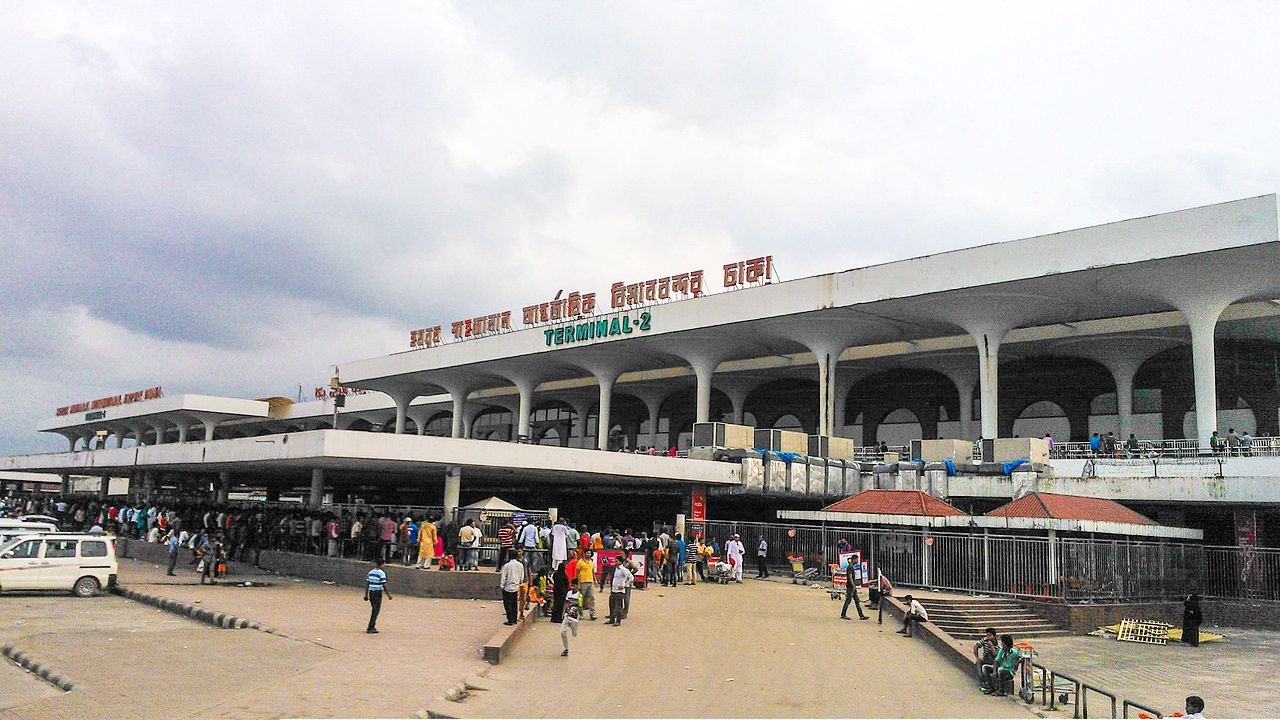 বিমানবন্দরে কাস্টমস গোয়েন্দার পৃথক অভিযান: প্রায় পৌনে এক কোটি টাকার পণ্য জব্দ