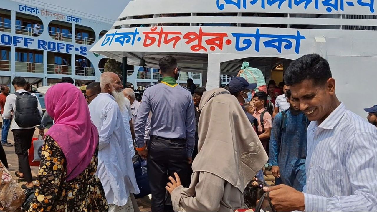 চাঁদপুরে চরাঞ্চল থেকে হাসপাতালে আনার আগেই লঞ্চঘাটে সন্তান প্রসব