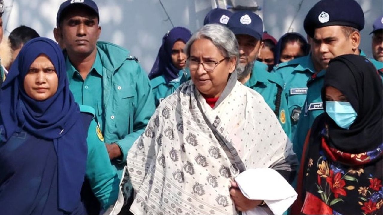 চাঁদপুরে দীপু মনিকে শোন অ্যারেস্ট দেখানো হলো ৩ মামলায়