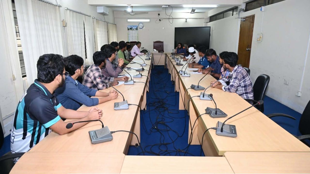 র‍্যাগিংয়ের বিরুদ্ধে কঠোর অবস্থান,কুবি প্রশাসনের জিরো টলারেন্স নীতি