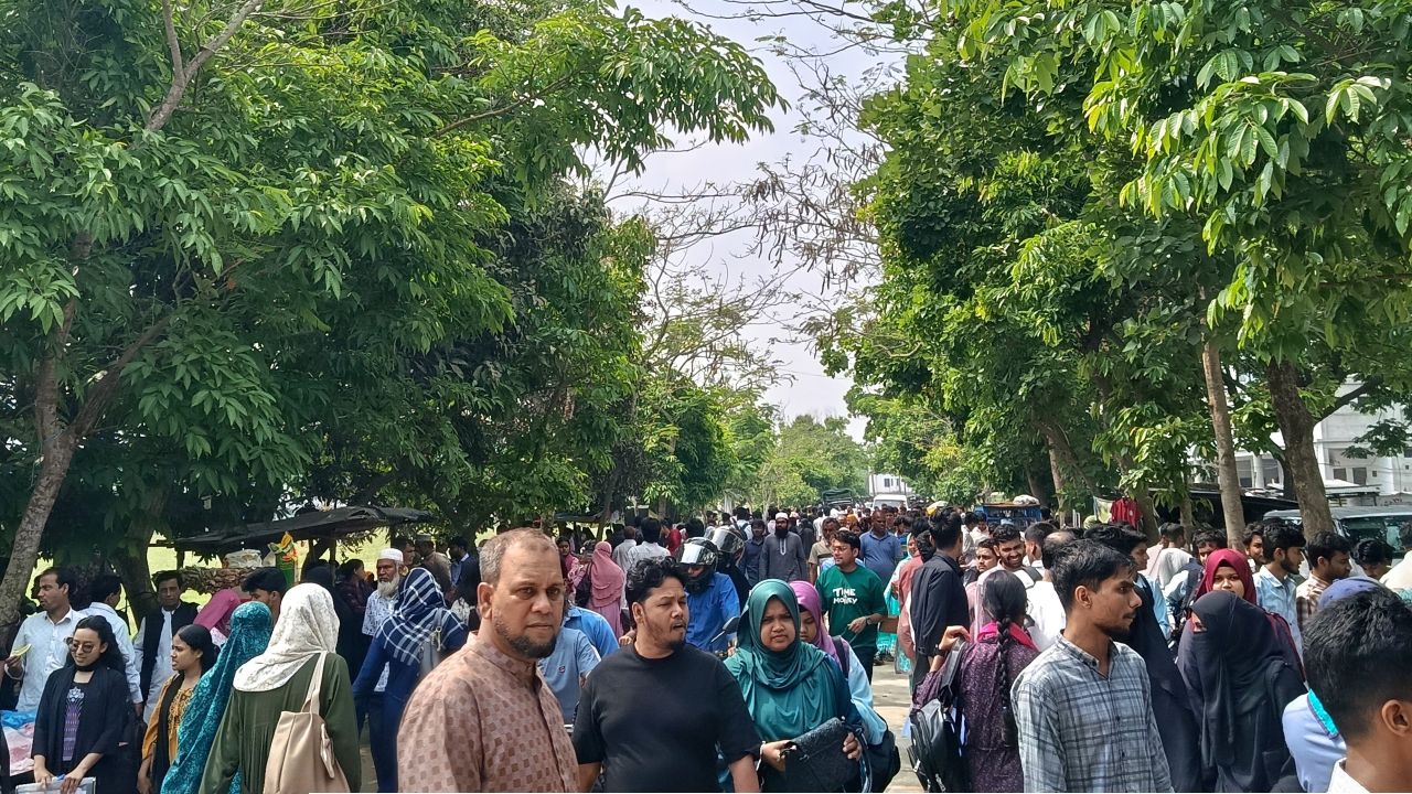 নজরুল বিশ্ববিদ্যালয় কেন্দ্রে জিএসটি ‘এ’ ইউনিট ভর্তি পরীক্ষা সম্পন্ন