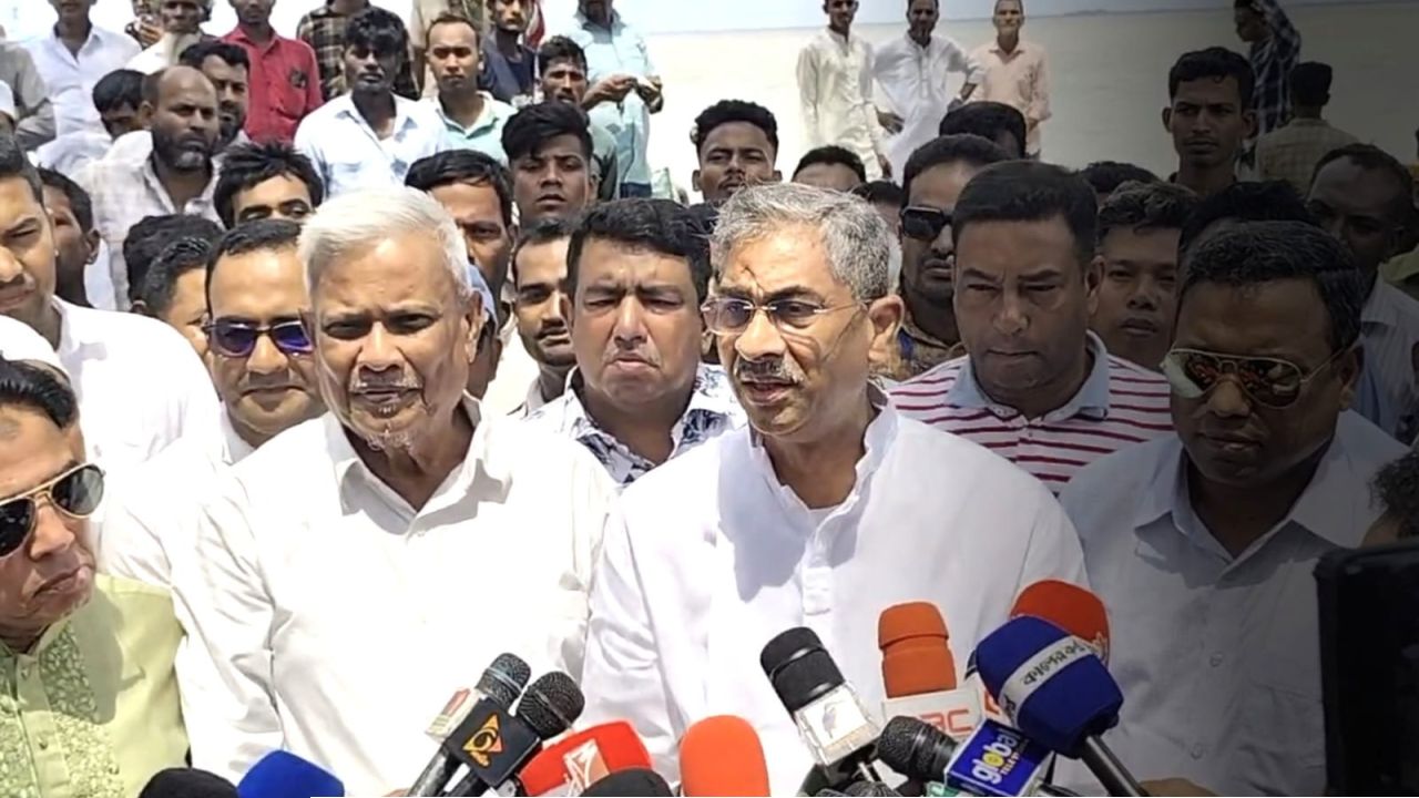 মেঘনা ভাঙনে হুমকিতে উপকূল, জরুরি কাজের আশ্বাস পানিসম্পদ মন্ত্রীর