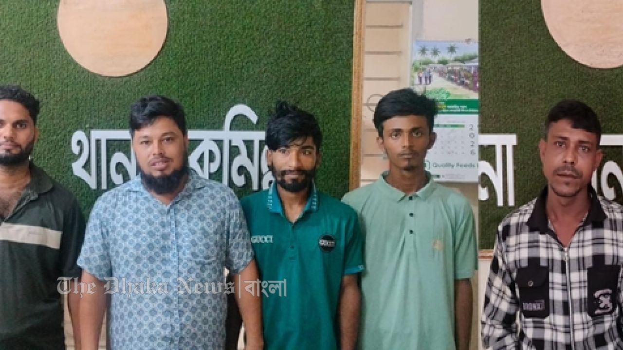 চান্দিনায় বিশেষ অভিযানে যুবলীগ-ছাত্রলীগের ৫ নেতাকর্মী গ্রেফতার