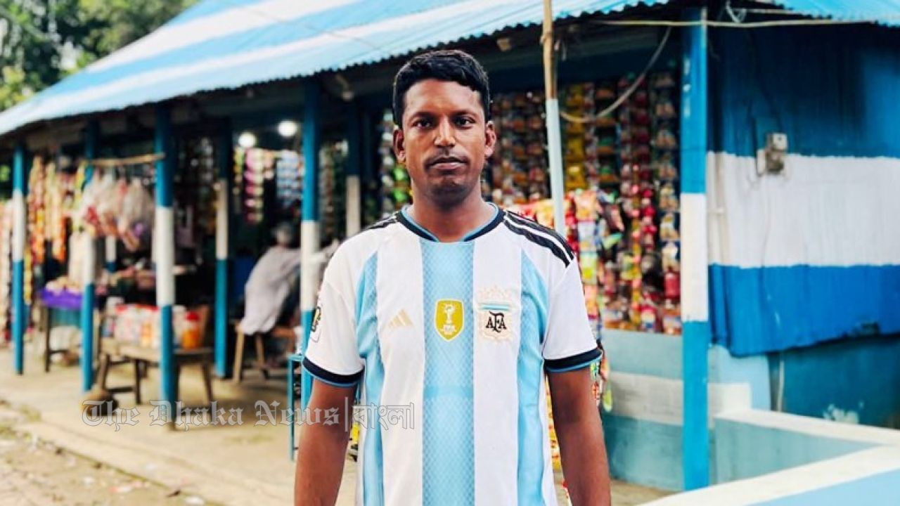 নোয়াখালীর সেই আর্জেন্টিনা ভক্ত আজাদ মেম্বার গ্রেপ্তার