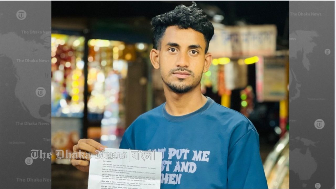 ফিফা সভাপতি-রেফারির বিরুদ্ধে মামলা চেয়ে থানায় তরুণ, ৫ কোটি টাকা ক্ষতিপূরণ দাবি