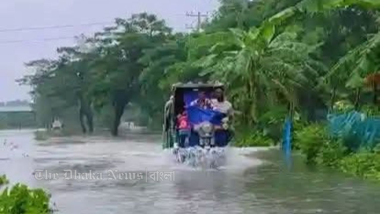 হাতিয়ায় রেকর্ড মিলিমিটার বৃষ্টি, অস্বাভাবিক জোয়ার ও ভারী বর্ষণে উপকূল বিপর্যস্ত