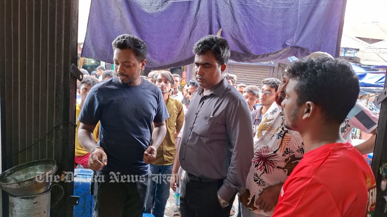 চাঁদপুরে ৫ প্রতিষ্ঠানকে ৭০ হাজার টাকা জরিমানা