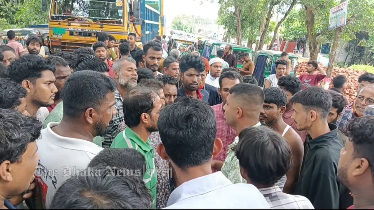 কুবিতে নিষিদ্ধ ছাত্রলীগের পোস্টারিং, ছাত্রদলের নিন্দা ও প্রতিবাদ