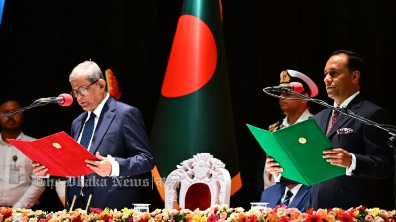 ২৩তম রাষ্ট্রপতি হিসেবে শপথ নিলেন মির্জা ফখরুল