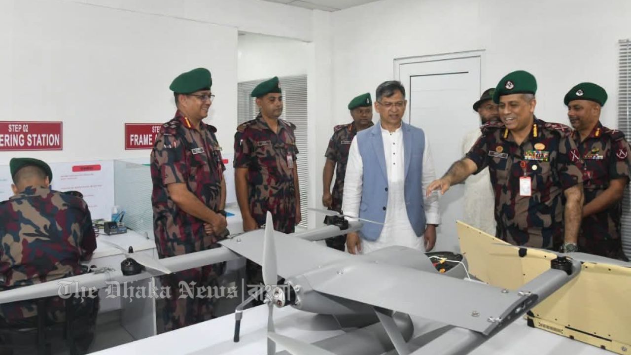 দেশের প্রথম ড্রোন স্কুল সিলেটে উদ্বোধন করলেন স্বরাষ্ট্রমন্ত্রী 