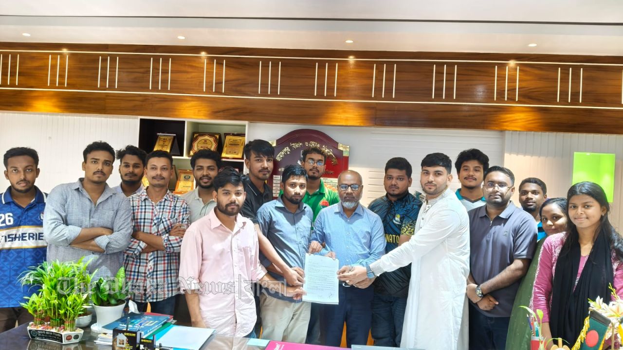 জাবিপ্রবিতে শিবিরের গোপন রাজনীতি ও নেতাকর্মীদের পরিচয় প্রকাশের দাবিতে ছাত্রদলের স্মারকলিপি