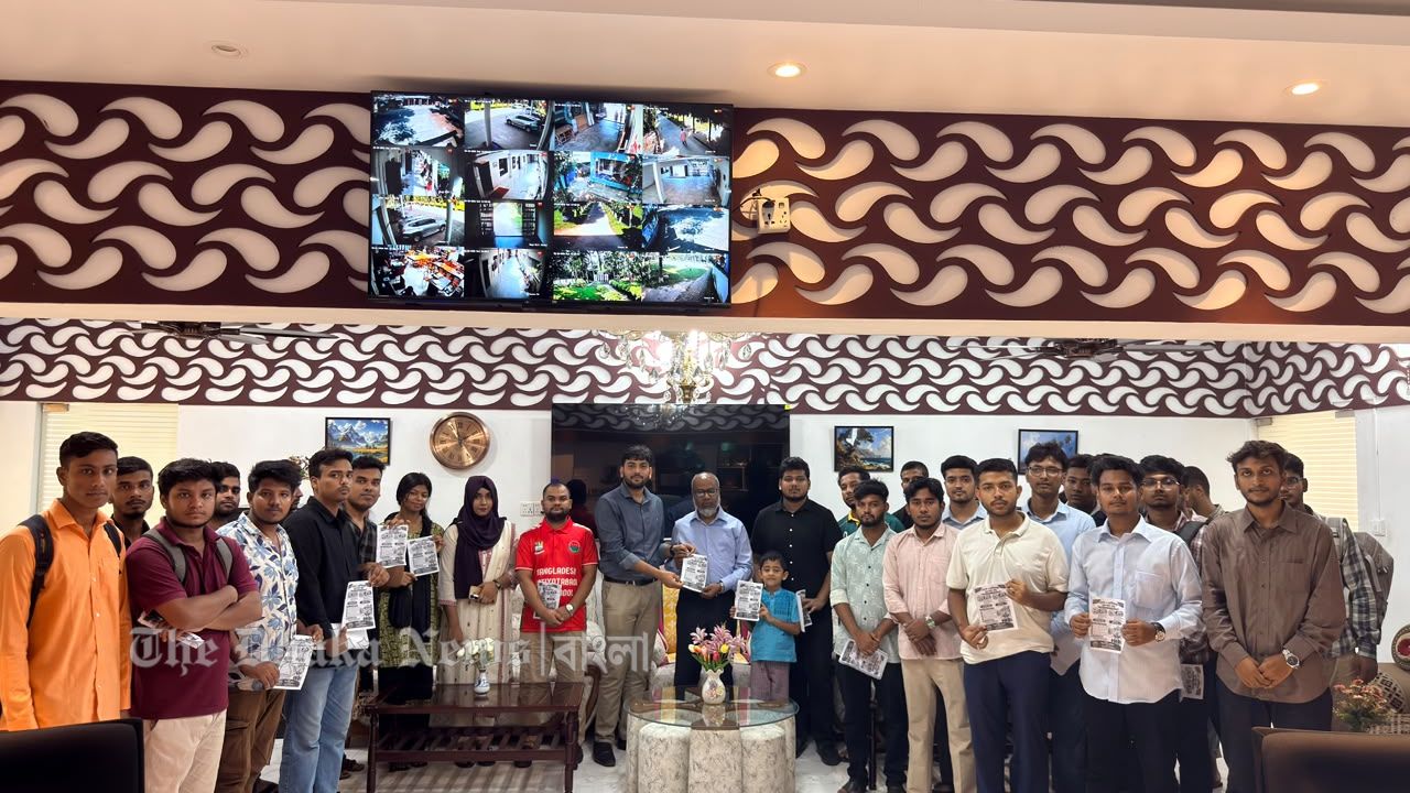 ভ্রাম্যমাণ আদালতের অভিযান: অবৈধ ২ ড্রেজার ও ১৫ শ’ পাইপ বিনষ্ট