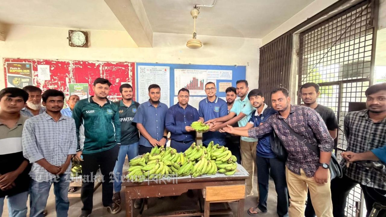 চাঁদপুরে বিশ্ব ডাক দিবসে বর্ণাঢ্য র‍্যালী